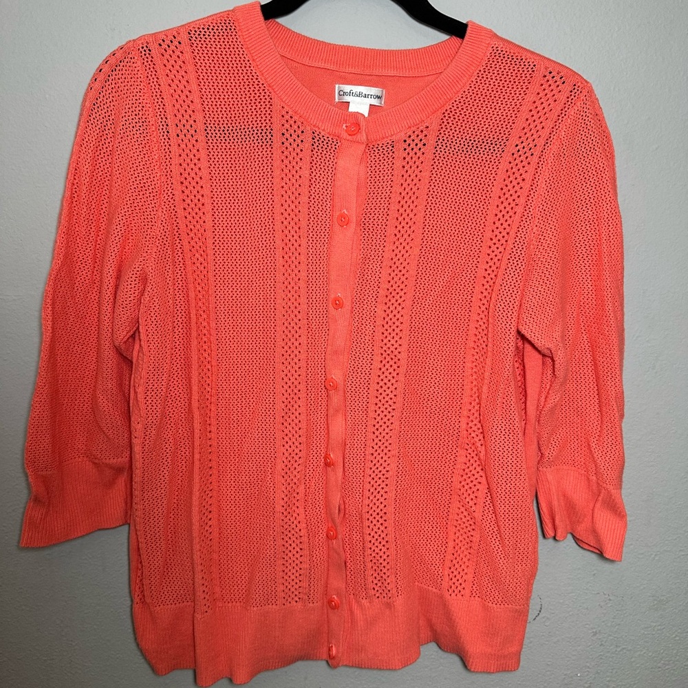 Croft & Barrow Crew neck orange color botton up sweater size L and 3/4 sleeves